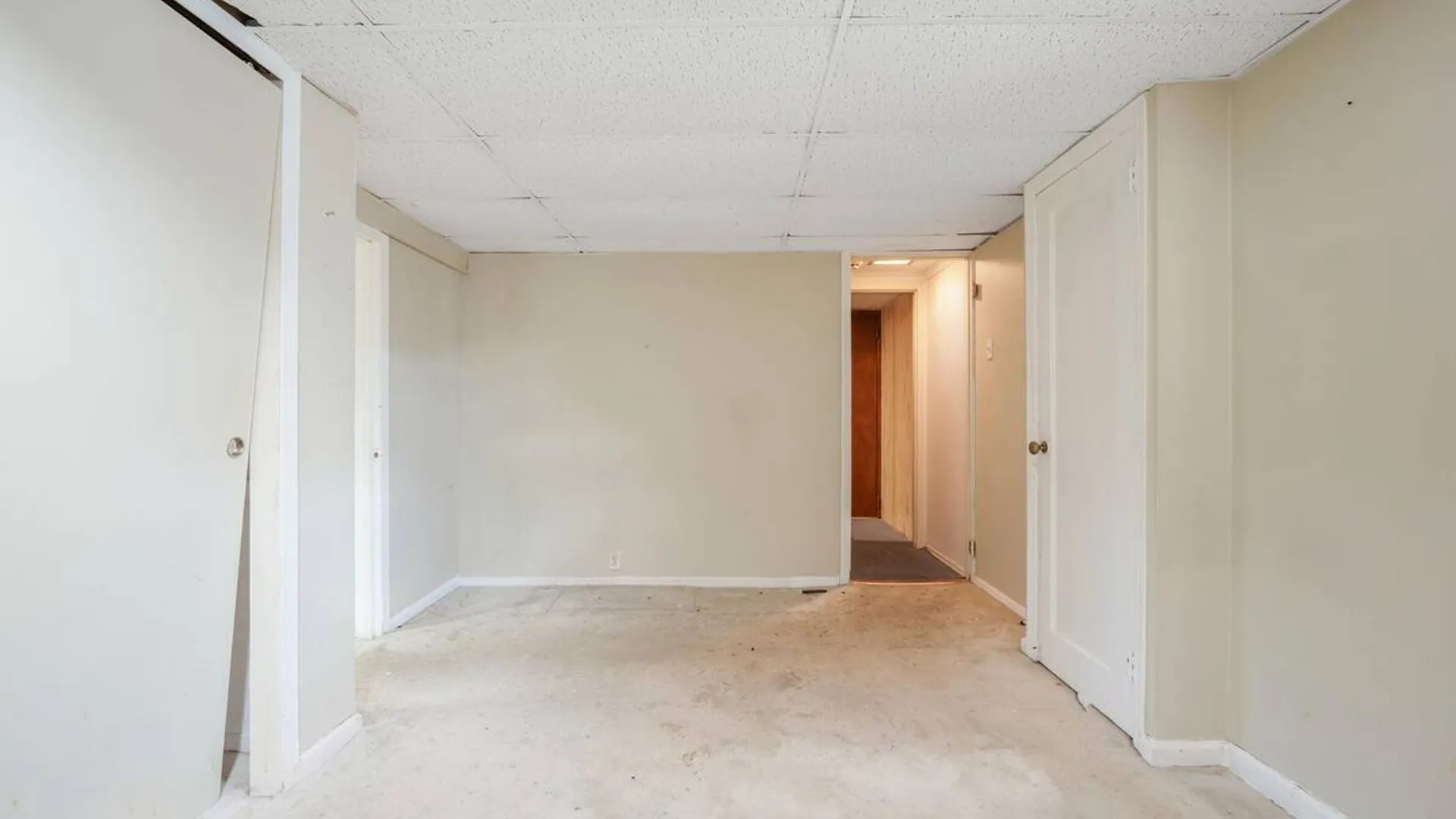 Property at 55 Barbara Drive, East Meadow, NY 11554 30