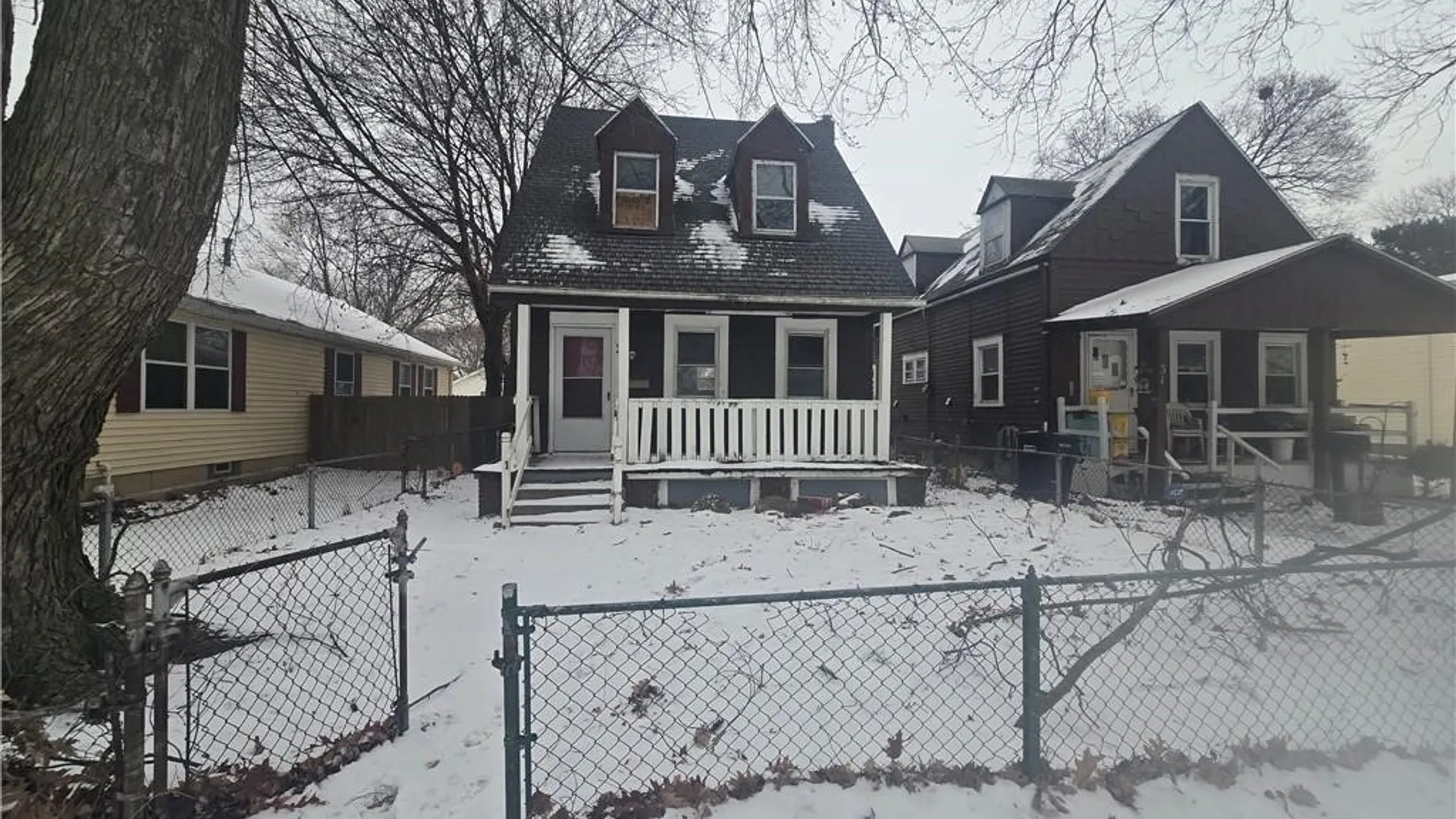Property at 33 A Street, Niagara Falls, NY 14303 2