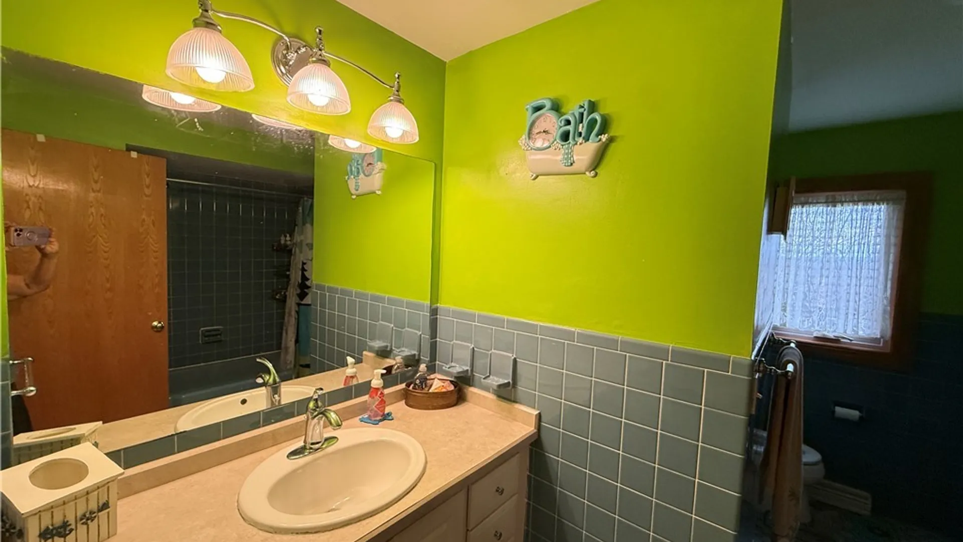 Property at 105 Easterly Terrace, DeWitt, NY 13214 44