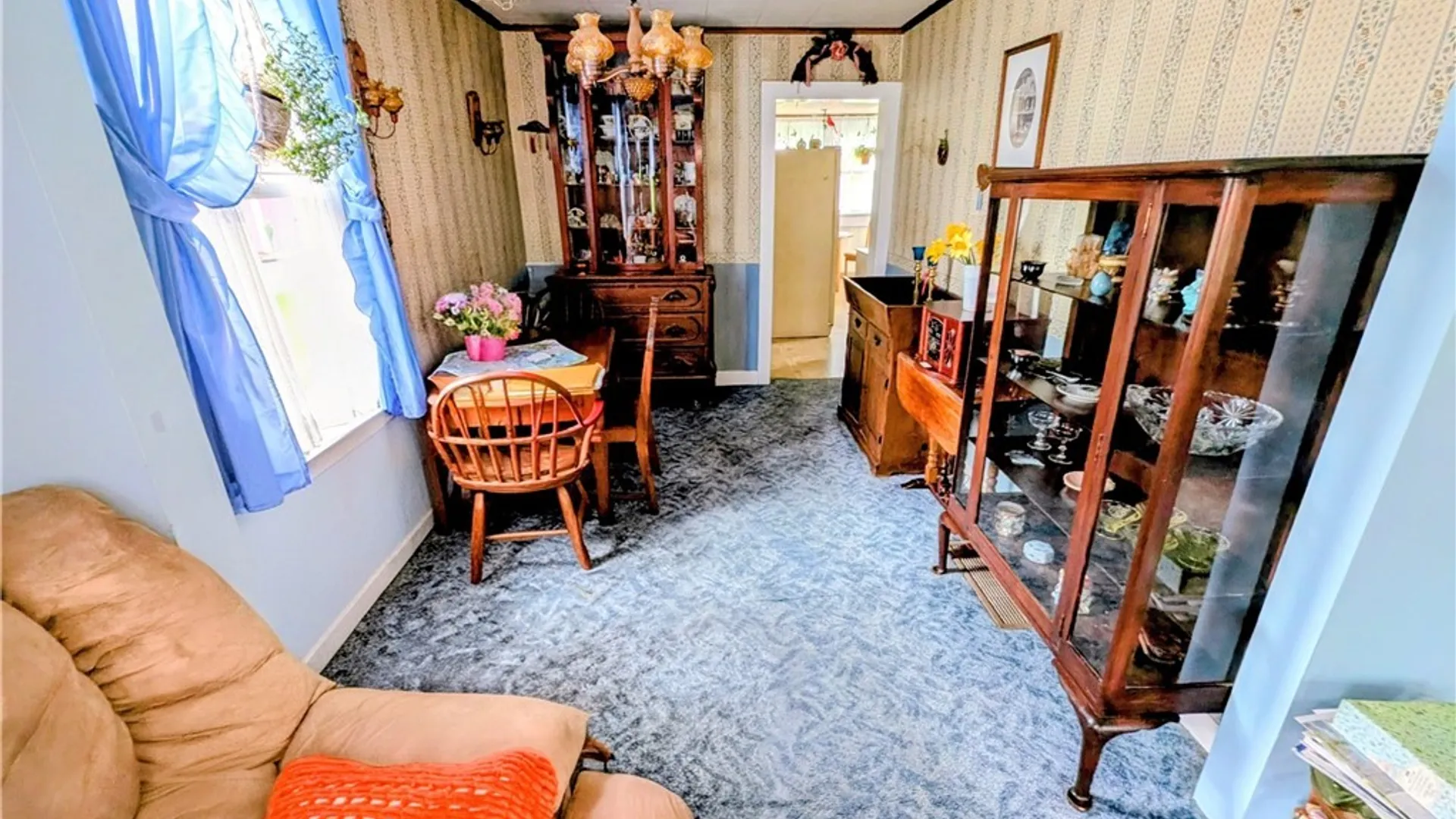 Property at 192 Oakwood Avenue, Aurora, NY 14052 11