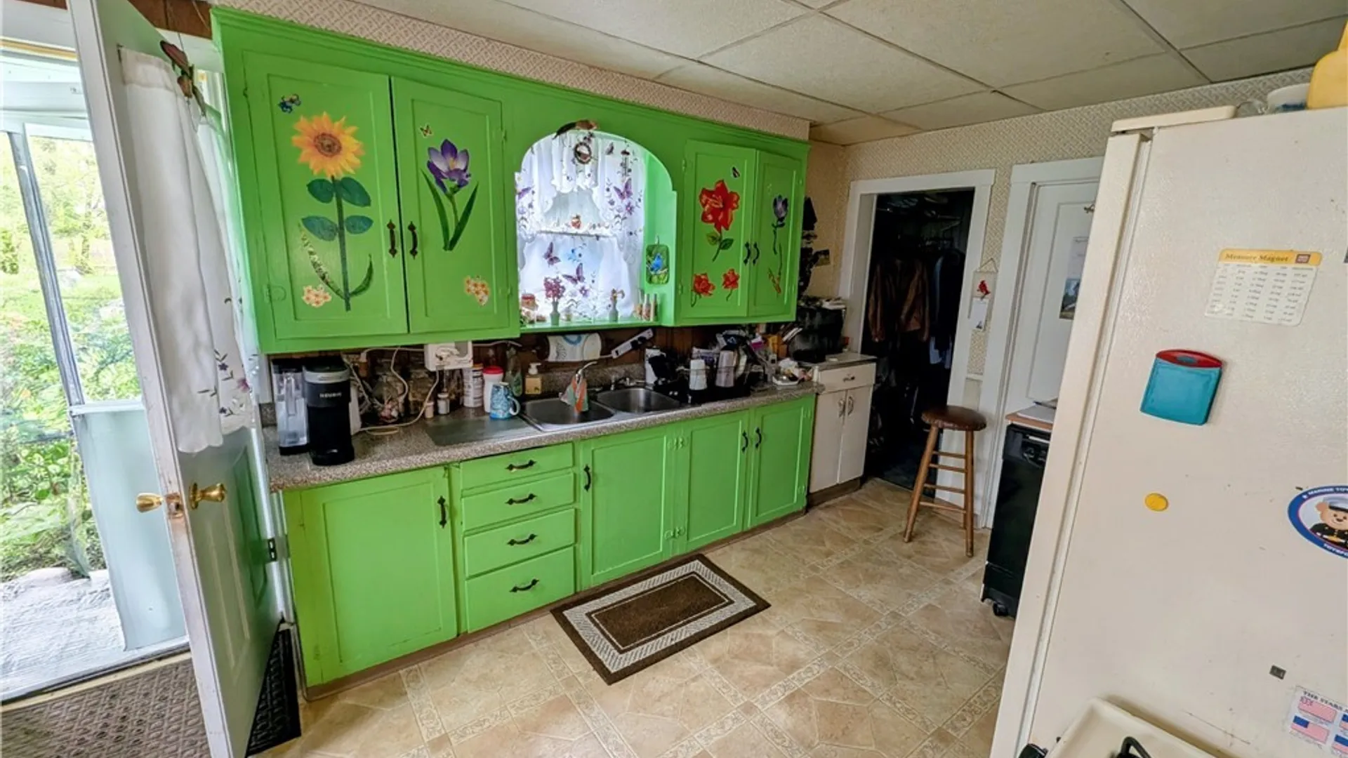 Property at 192 Oakwood Avenue, Aurora, NY 14052 13