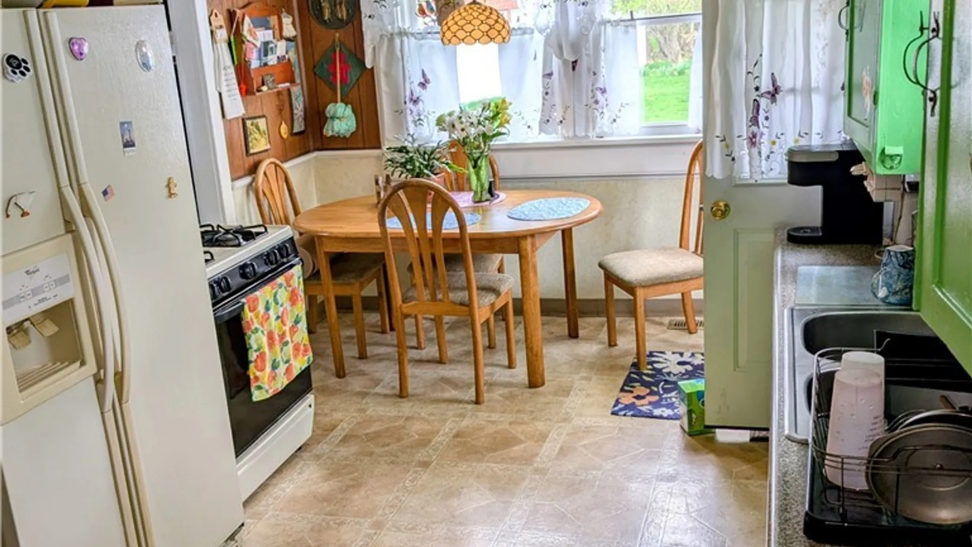 Property at 192 Oakwood Avenue, Aurora, NY 14052 15