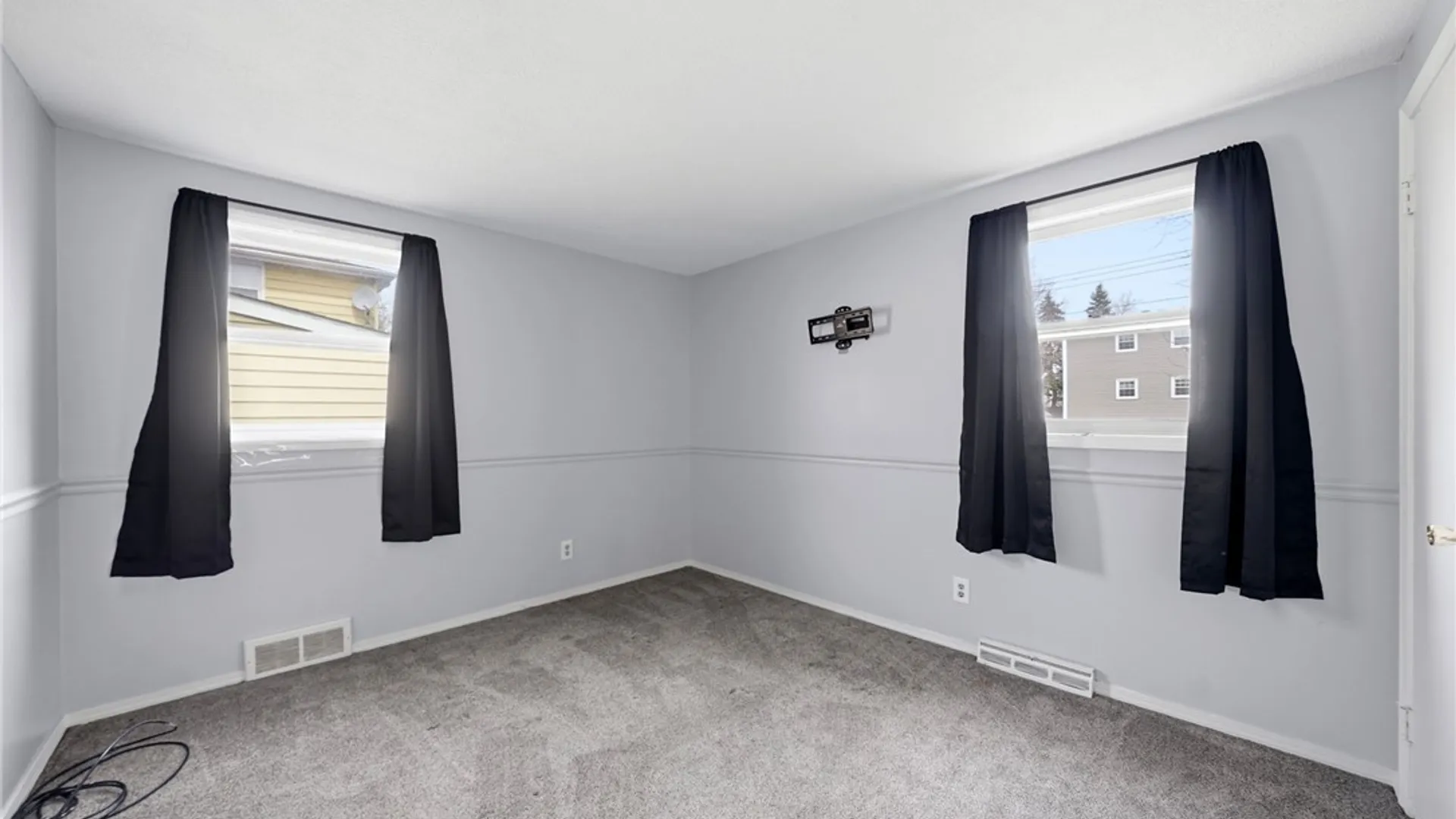 Property at 85 Ellington Avenue, Cheektowaga, NY 14043 13
