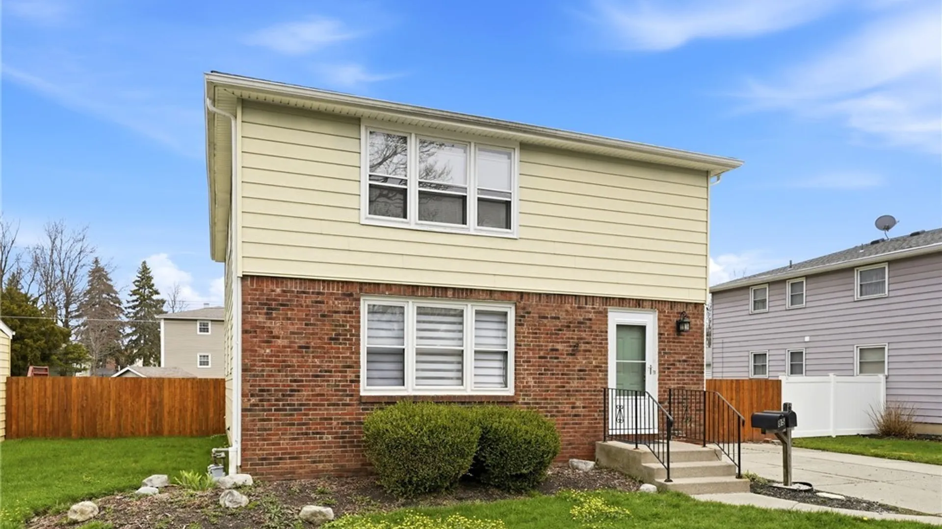 Property at 85 Ellington Avenue, Cheektowaga, NY 14043 2