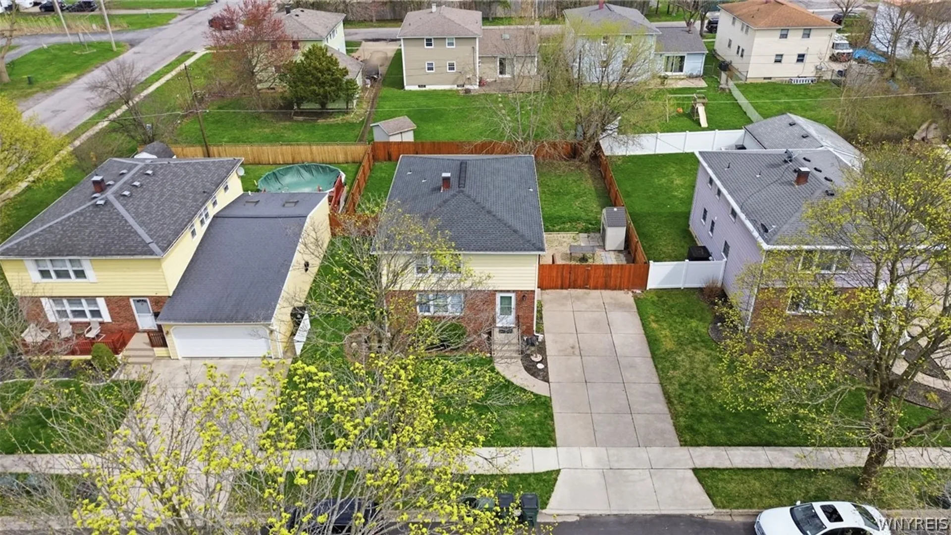 Property at 85 Ellington Avenue, Cheektowaga, NY 14043 44