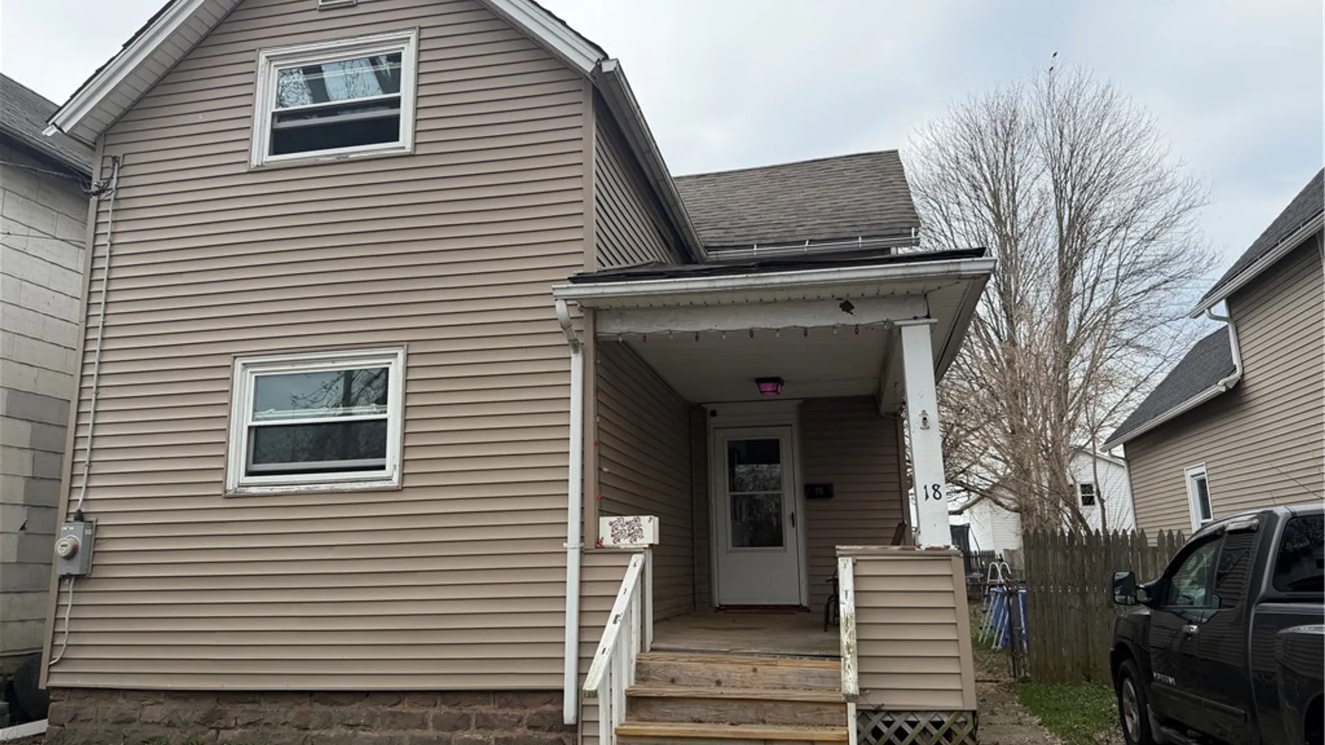 Property at 18 Monroe Street, North Tonawanda, NY 14120 2