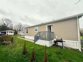 Property at 109 Canyon Drive, Hamburg, NY 14075