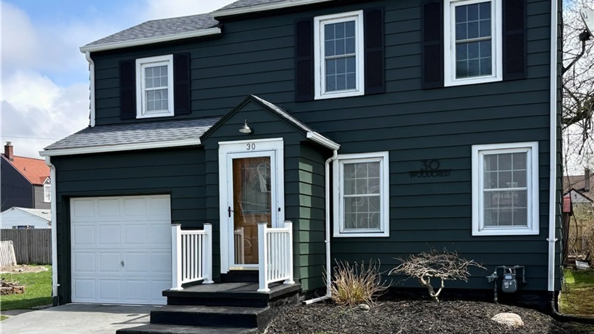 Property at 30 Woodcrest Drive, West Seneca, NY 14220 2