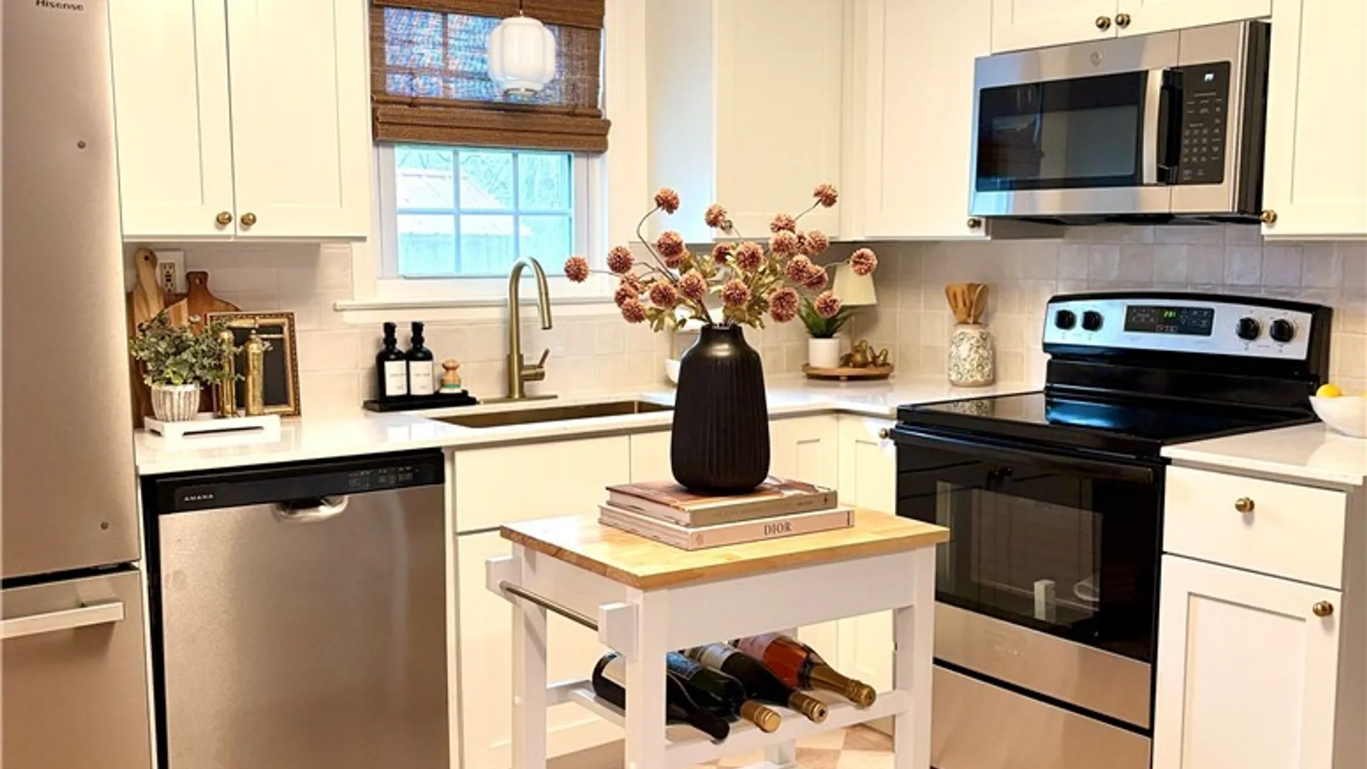 Property at 30 Woodcrest Drive, West Seneca, NY 14220 8