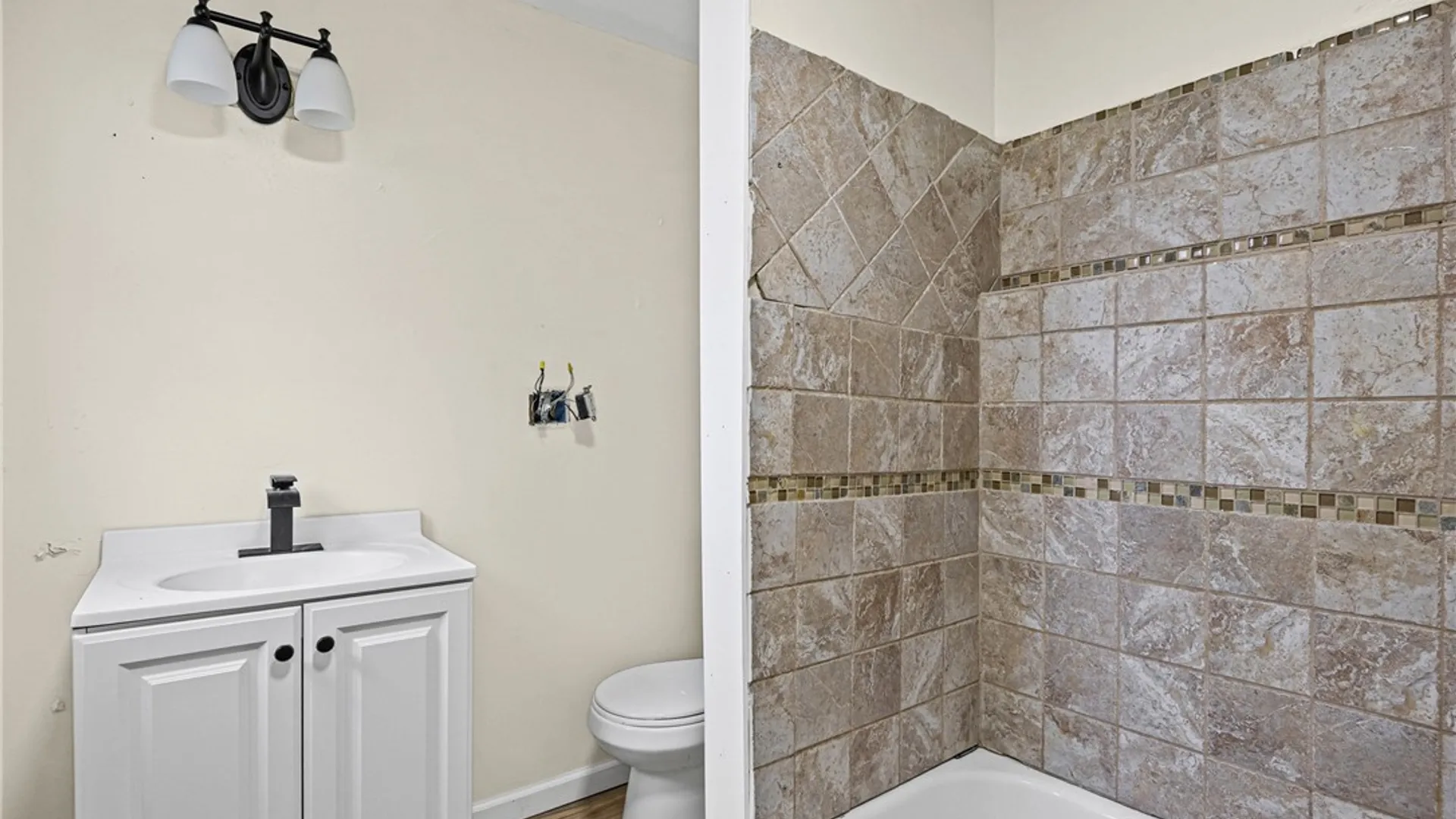 Property at 33 Laforce Street, Rochester, NY 14621 13