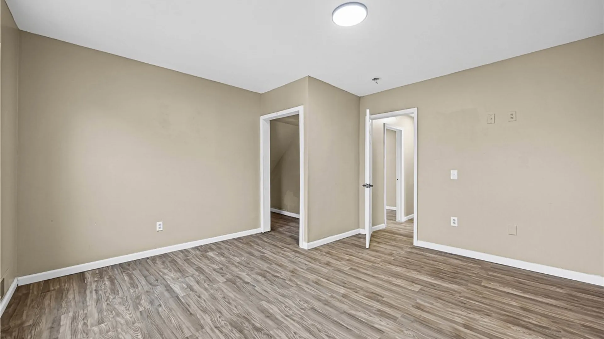 Property at 33 Laforce Street, Rochester, NY 14621 15