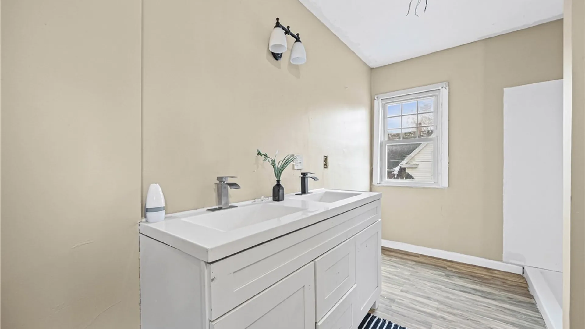 Property at 33 Laforce Street, Rochester, NY 14621 18