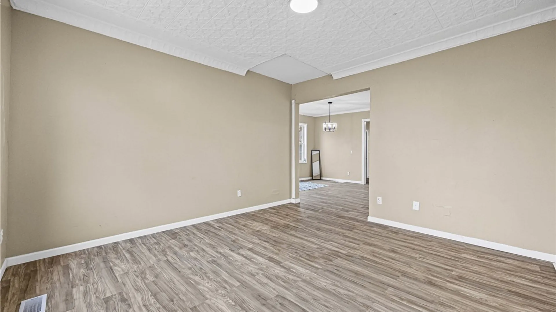 Property at 33 Laforce Street, Rochester, NY 14621 9