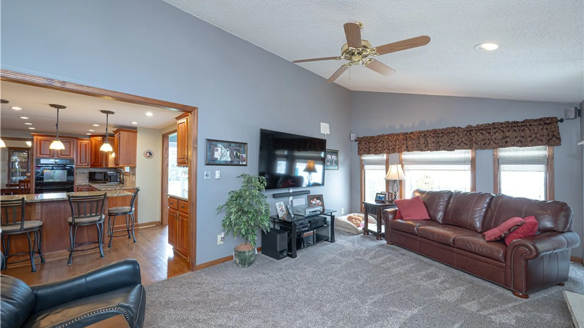 Property at 7182 Winbert Drive, Wheatfield, NY 14120 25