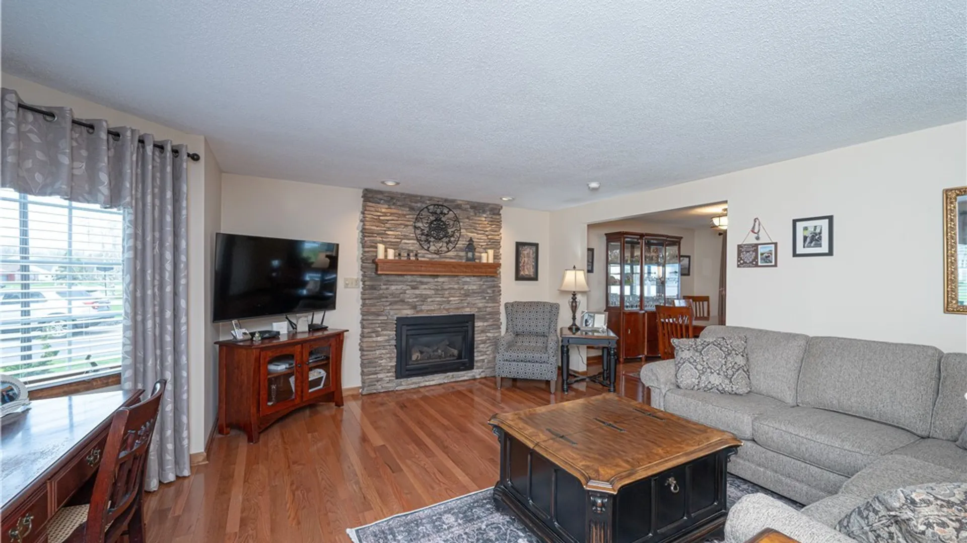 Property at 7182 Winbert Drive, Wheatfield, NY 14120 5