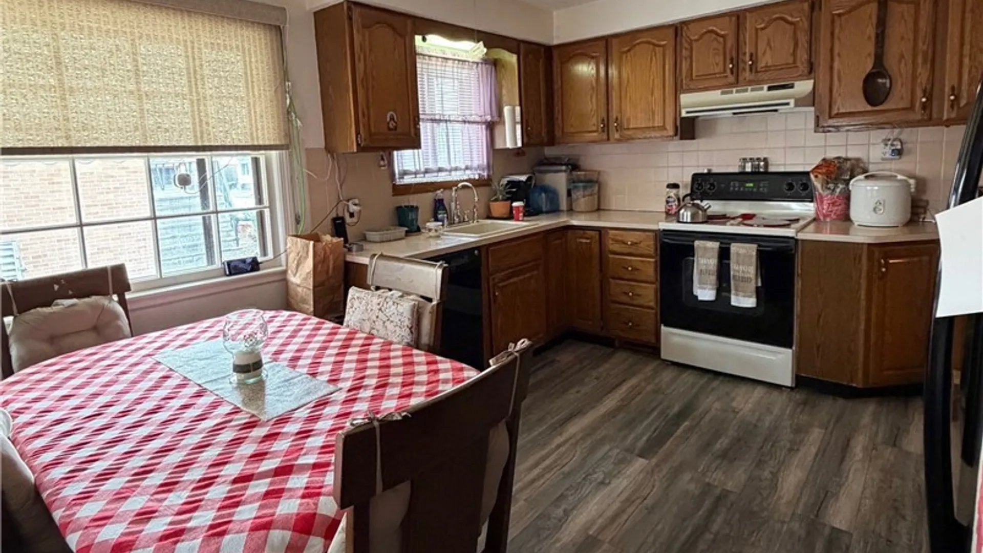 Property at 1915 Hyde Park Boulevard, Niagara Falls, NY 14305 7