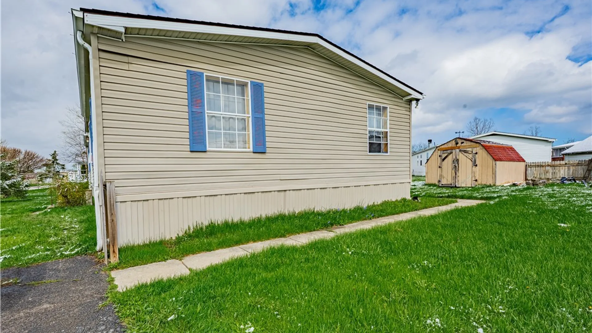 Property at 1355 Fernwood Drive, Lockport Town, NY 14094 32