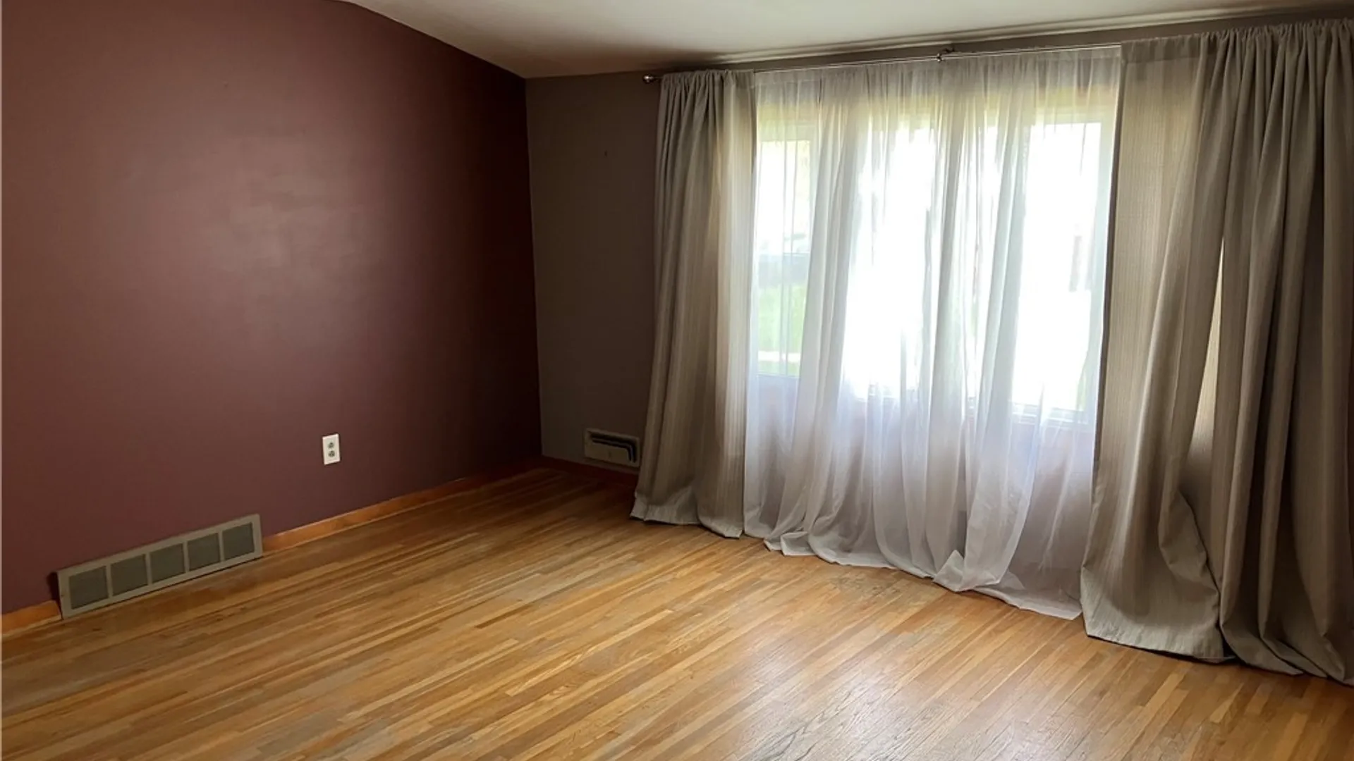 Property at 39 Balbach Drive, Cheektowaga, NY 14225 5