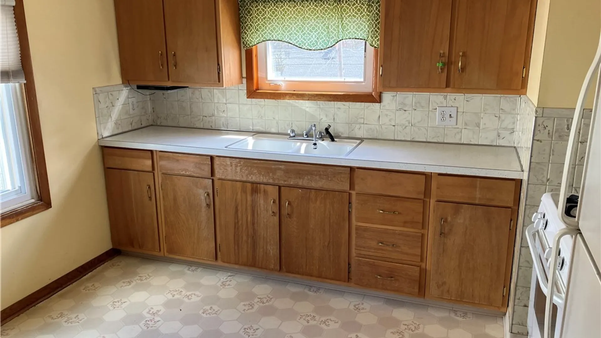 Property at 39 Balbach Drive, Cheektowaga, NY 14225 6