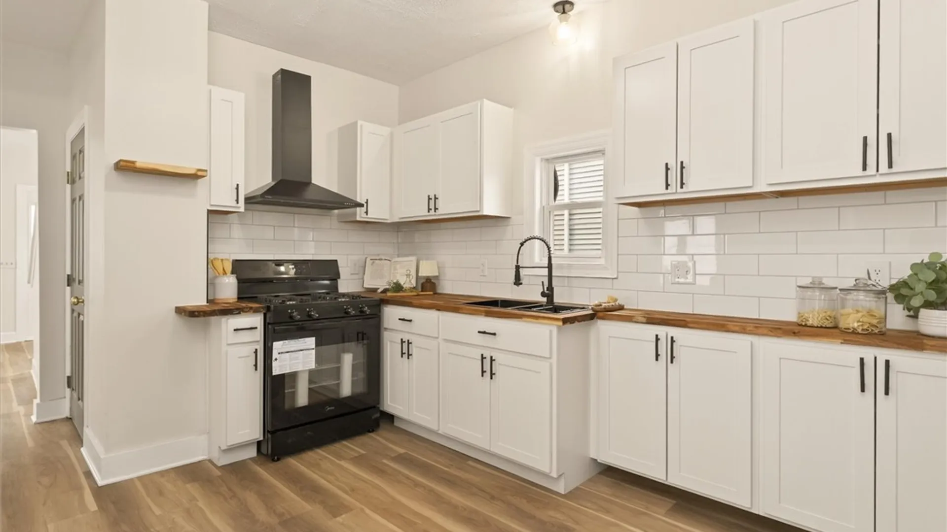 Property at 100 Linnet Street, Rochester, NY 14613 16