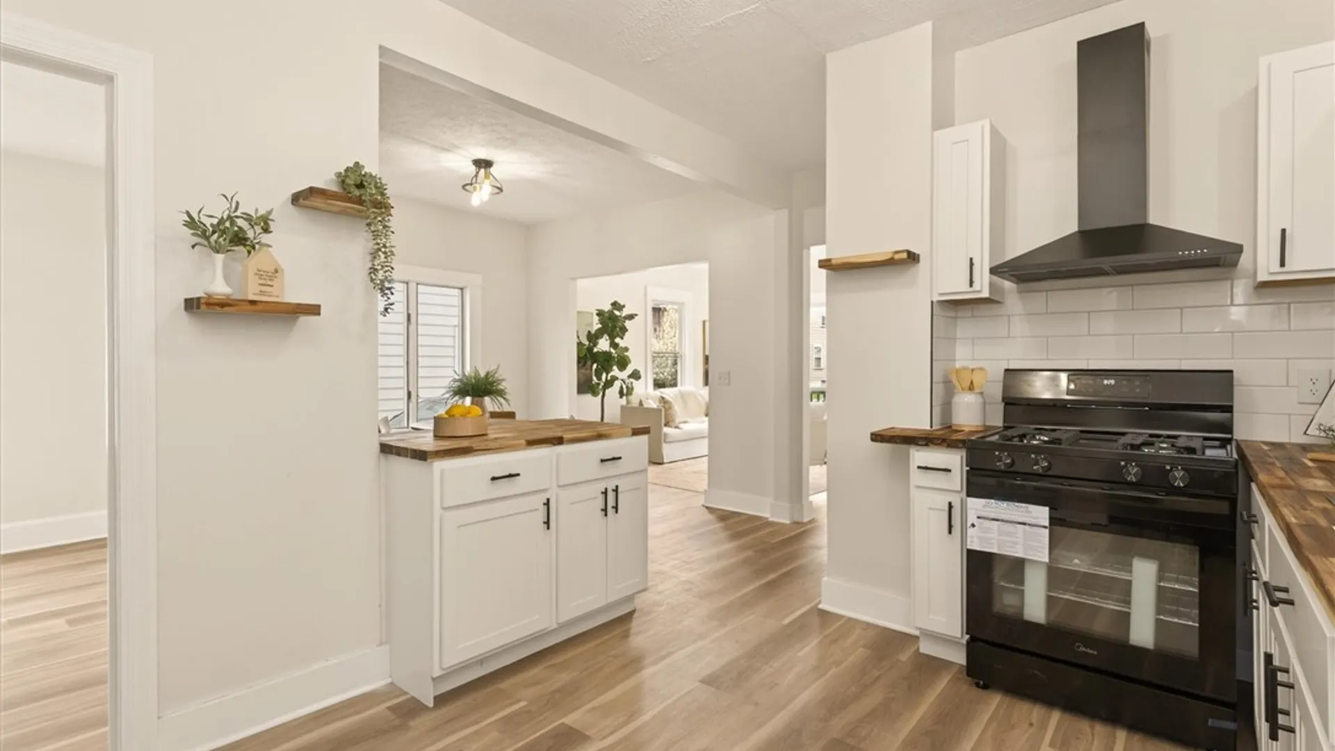 Property at 100 Linnet Street, Rochester, NY 14613 17