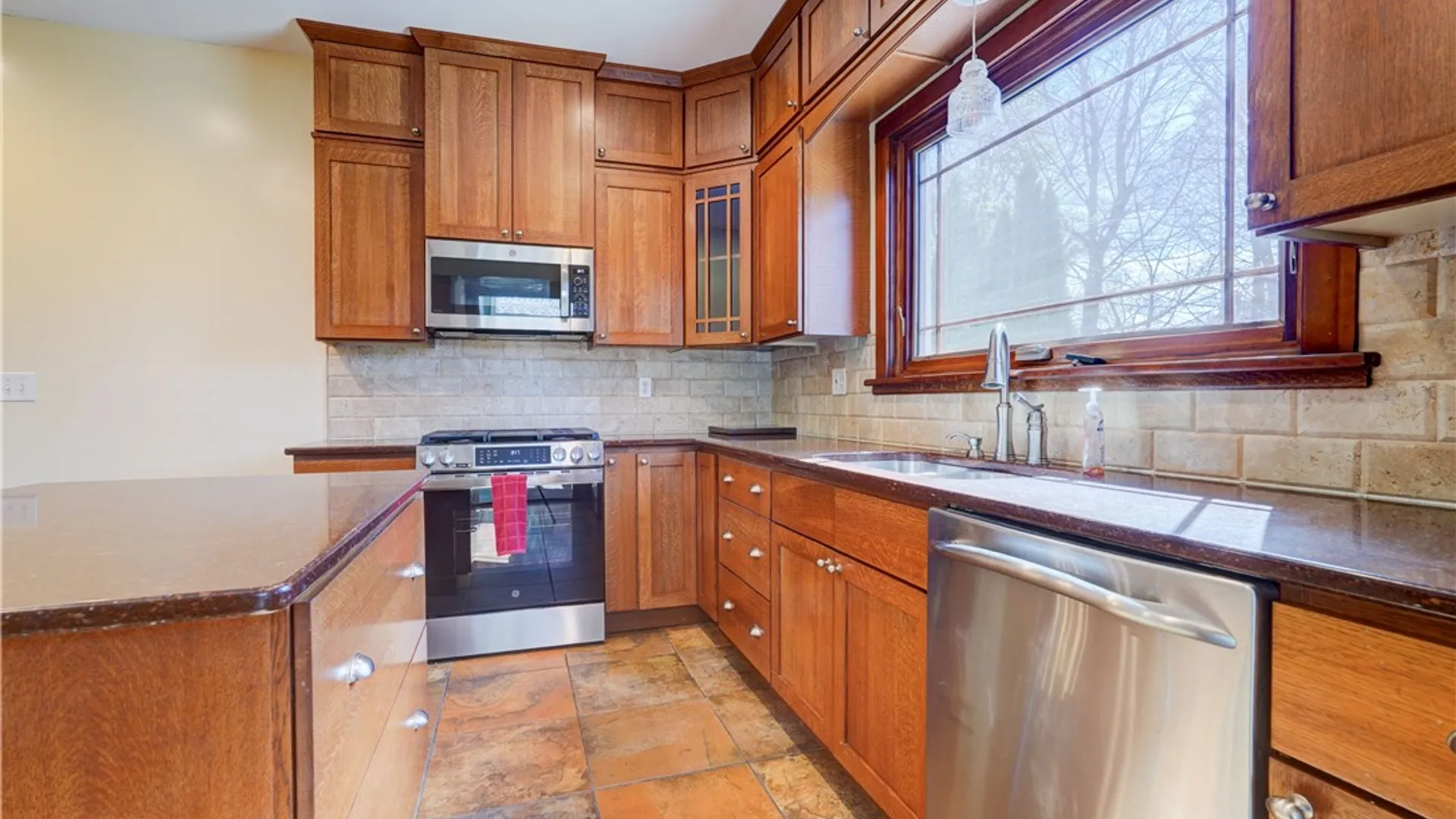 Property at 16 Potter Place, Perinton, NY 14450 27