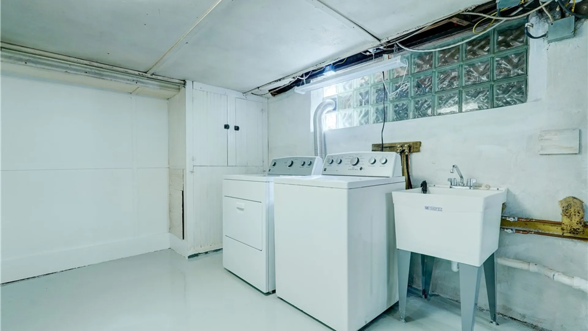 Property at 16 Potter Place, Perinton, NY 14450 46