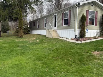 108 Circle Greenhurst Village Dr., Ellery, NY 14701