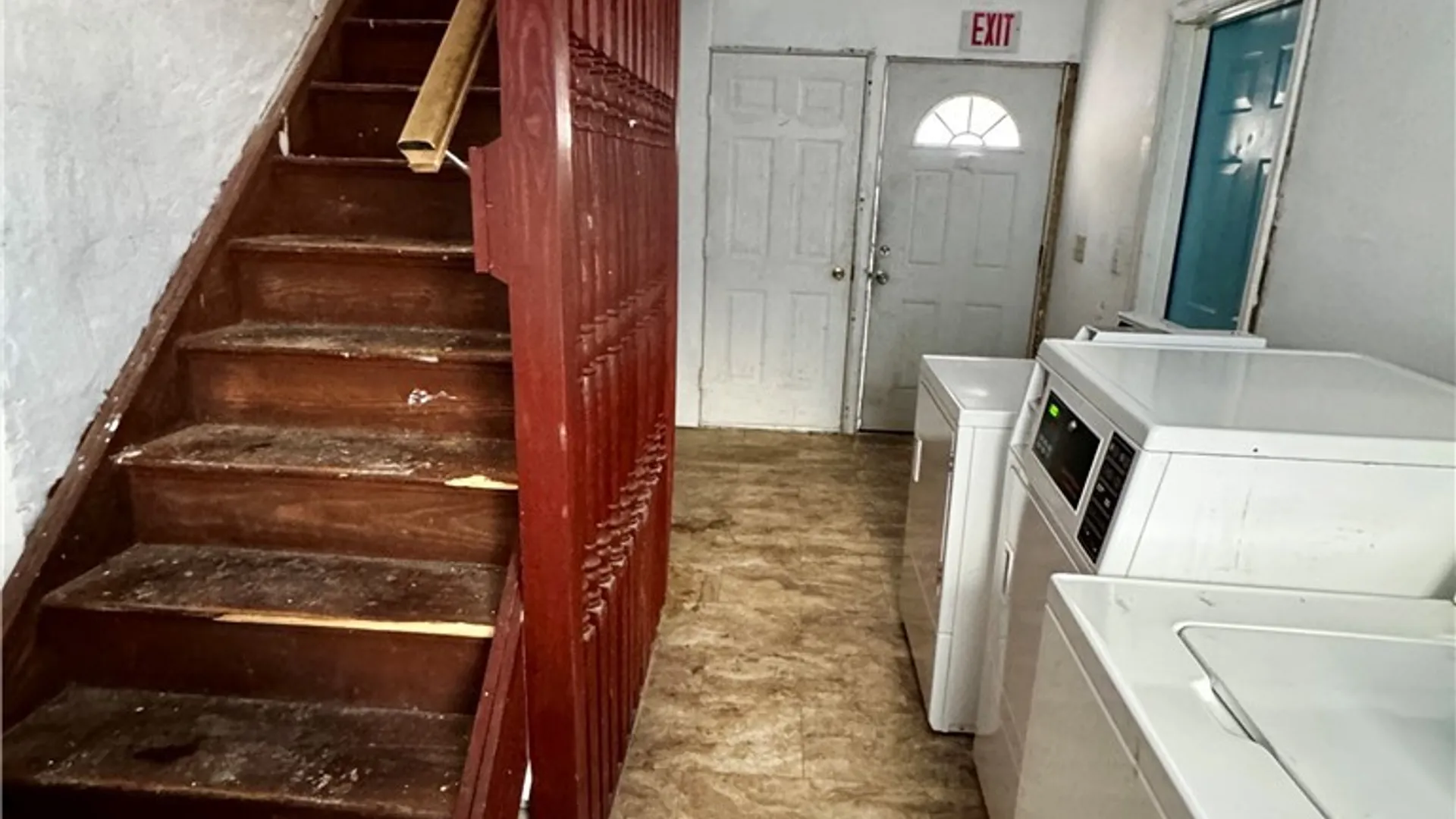 Property at 185 Pine Street, Lockport City, NY 14094 10