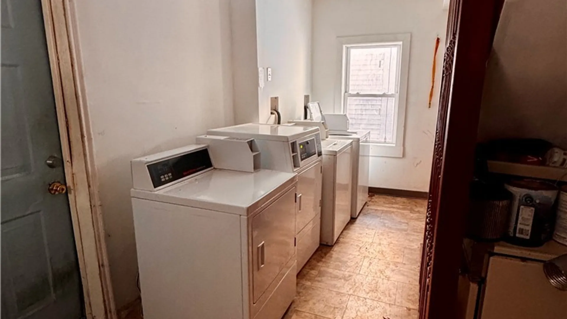 Property at 185 Pine Street, Lockport City, NY 14094 11