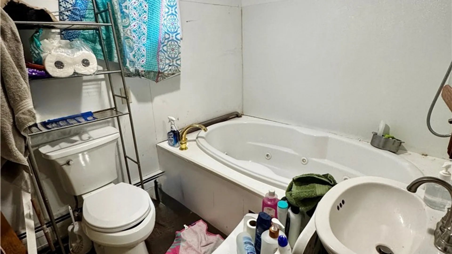 Property at 185 Pine Street, Lockport City, NY 14094 19