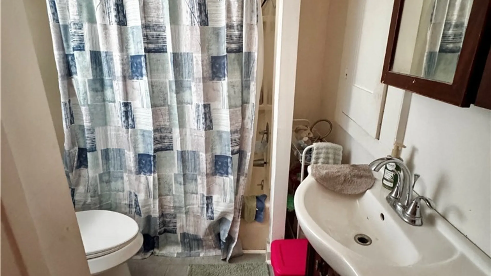 Property at 185 Pine Street, Lockport City, NY 14094 34