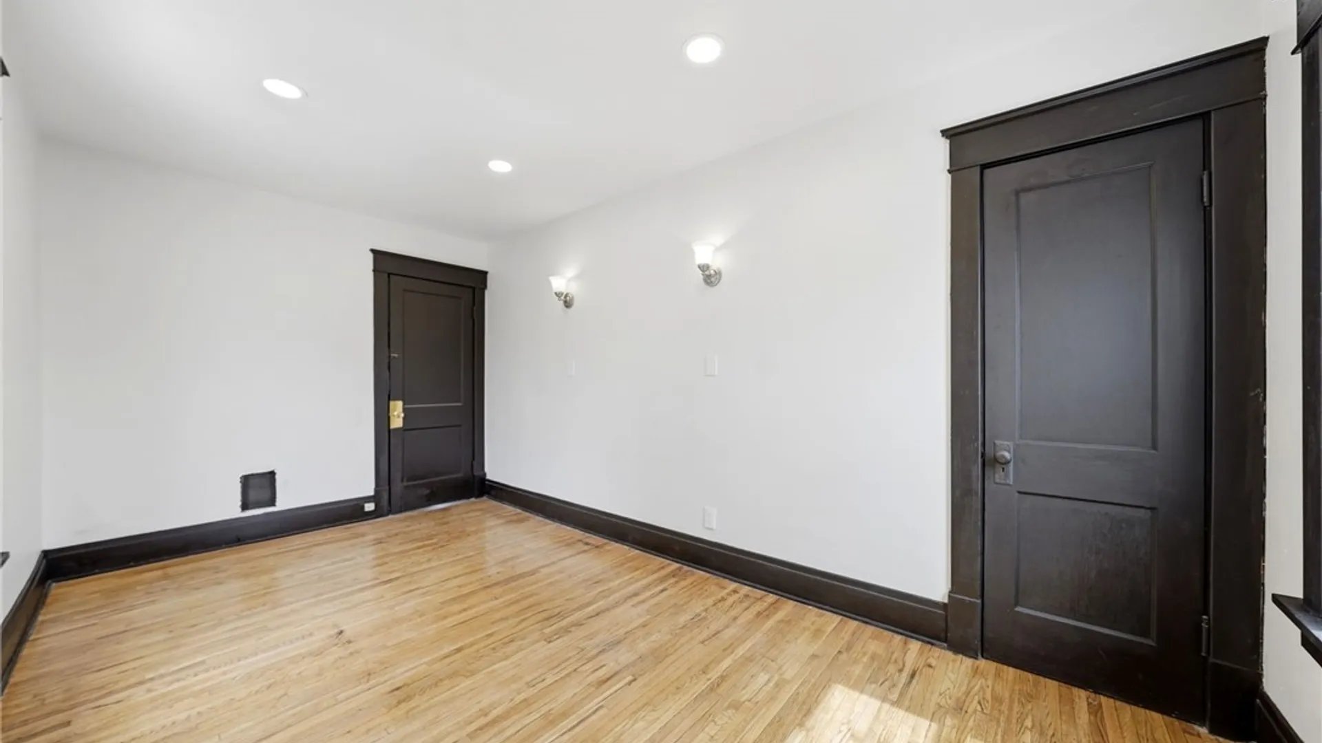 Property at 489 Utica Street, Buffalo, NY 14208 20