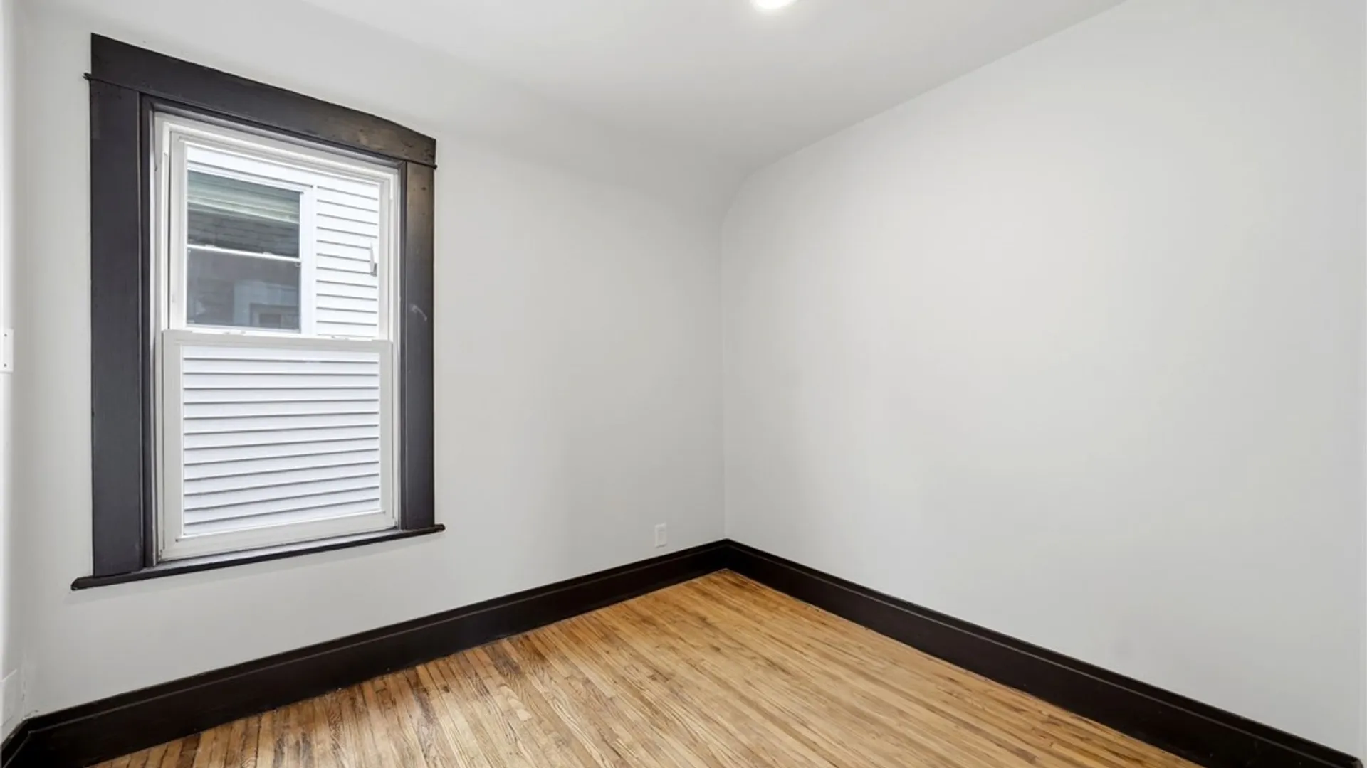 Property at 489 Utica Street, Buffalo, NY 14208 21