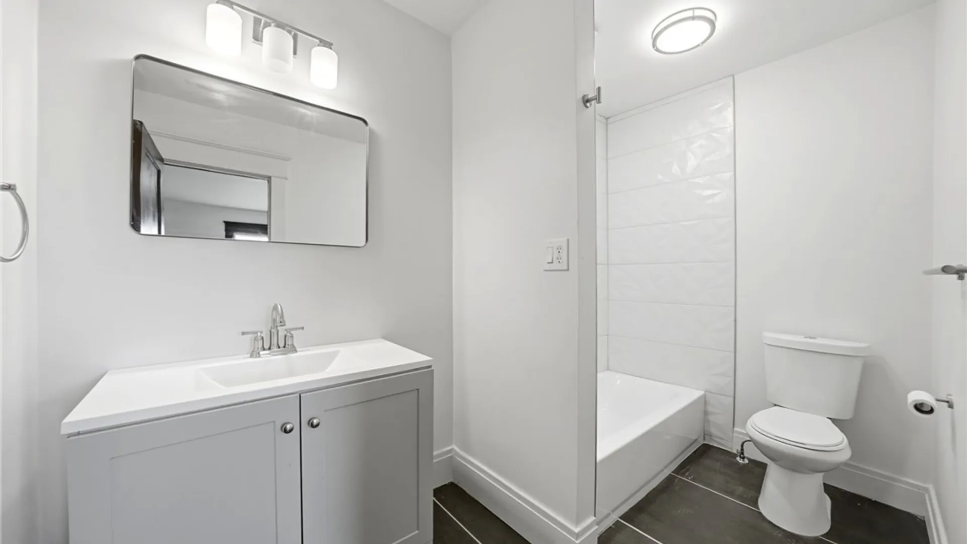 Property at 489 Utica Street, Buffalo, NY 14208 6