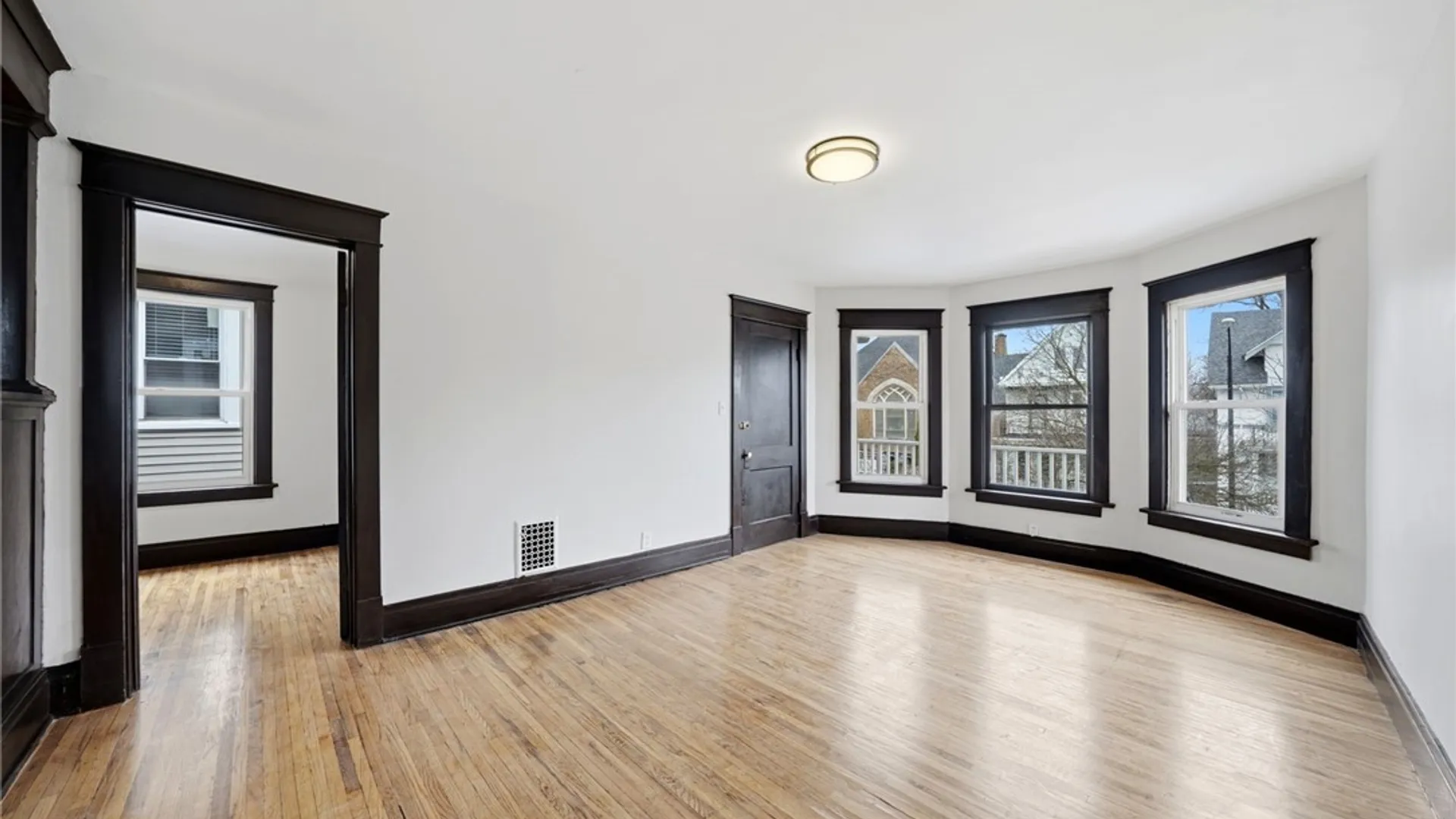 Property at 489 Utica Street, Buffalo, NY 14208 9