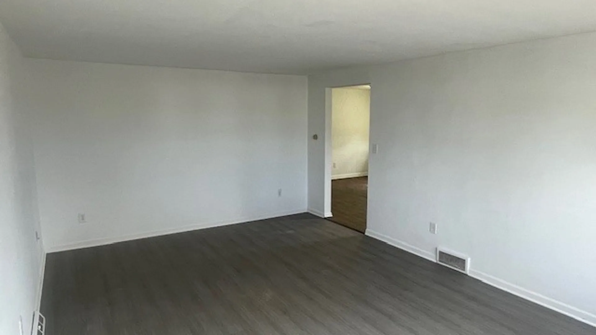 Property at 341 Sundridge Drive, Amherst, NY 14228 8
