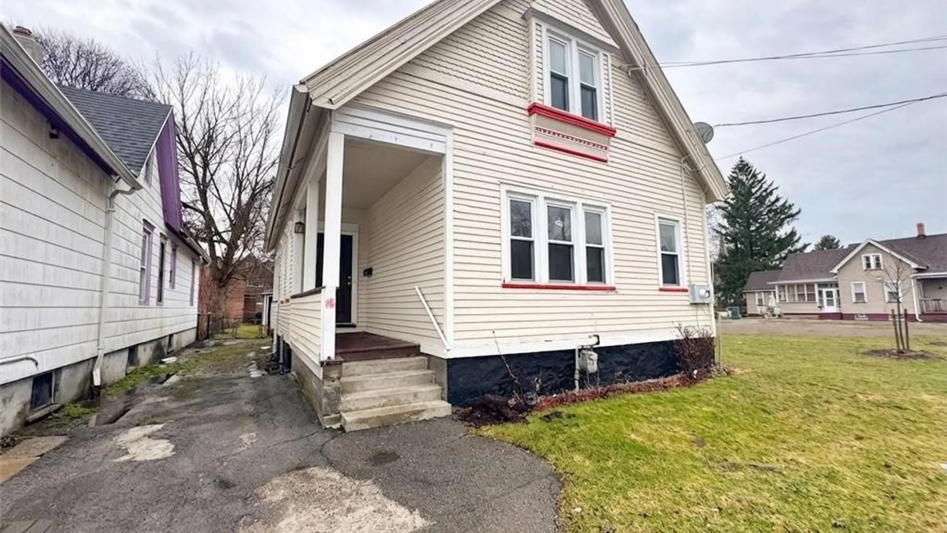 Property at 15 De Jonge Street, Rochester, NY 14621 3