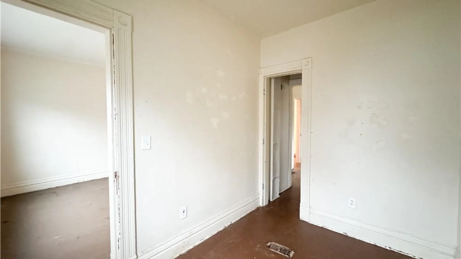 Property at 15 De Jonge Street, Rochester, NY 14621 12