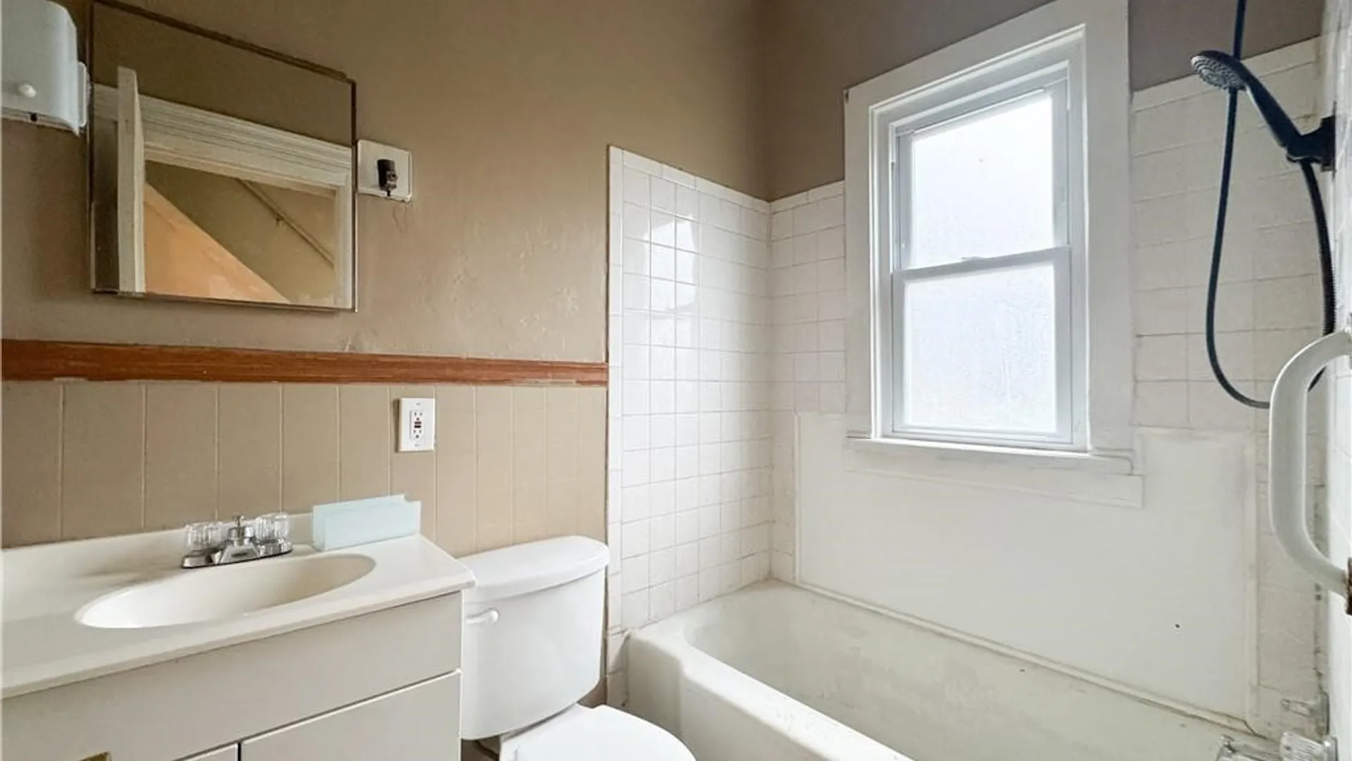 Property at 15 De Jonge Street, Rochester, NY 14621 20
