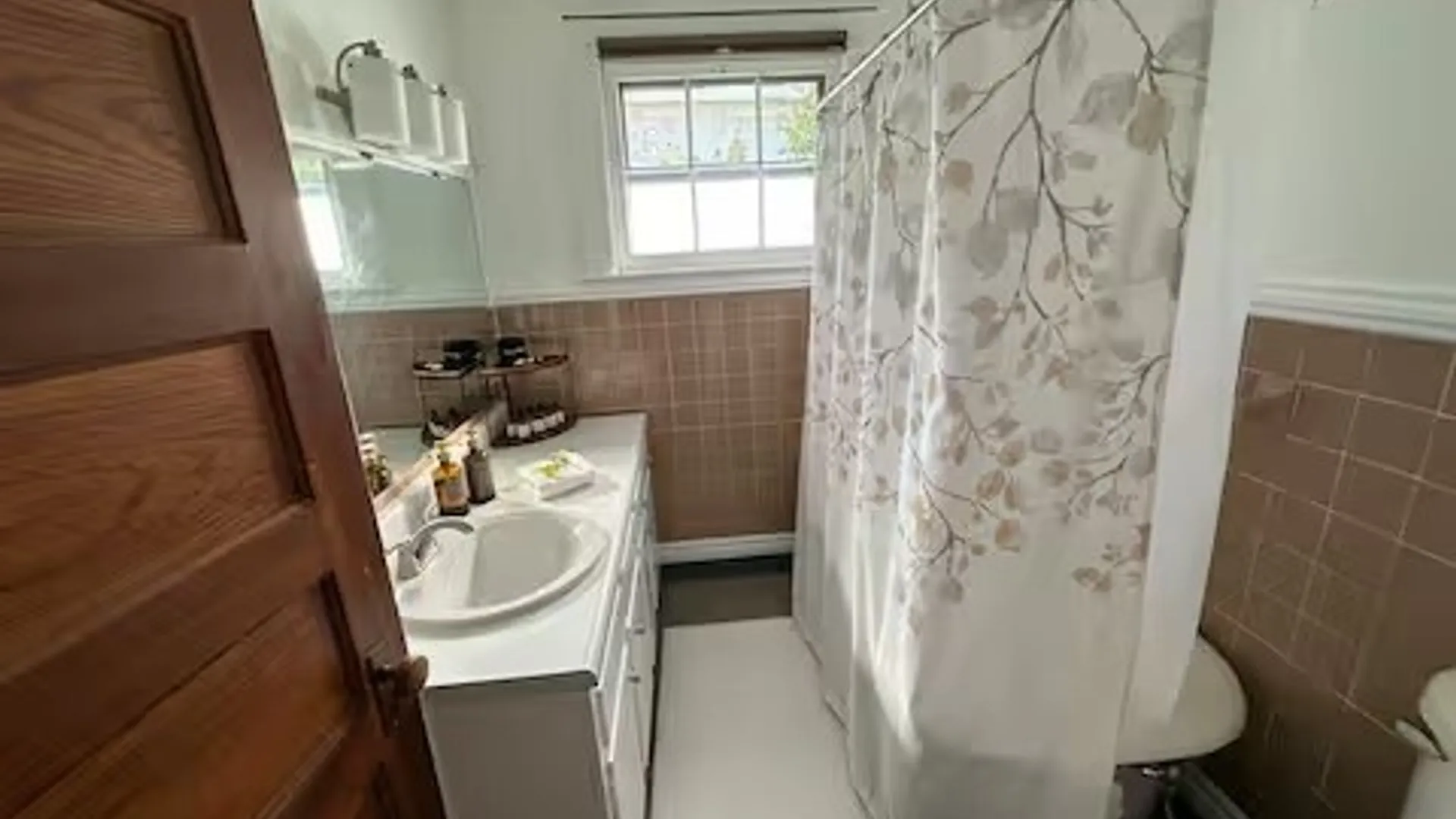 Property at 608 Ackerman Avenue, Syracuse, NY 13210 2