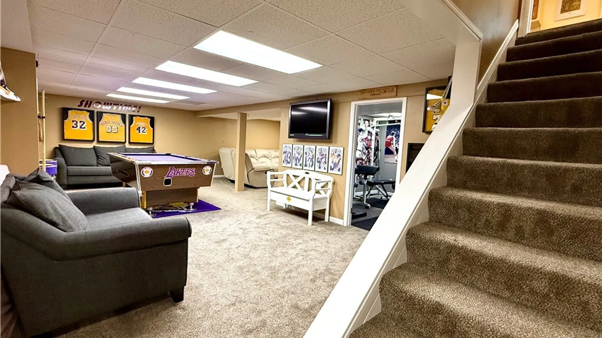 Property at 136 Cedar Heights Drive, DeWitt, NY 13078 25