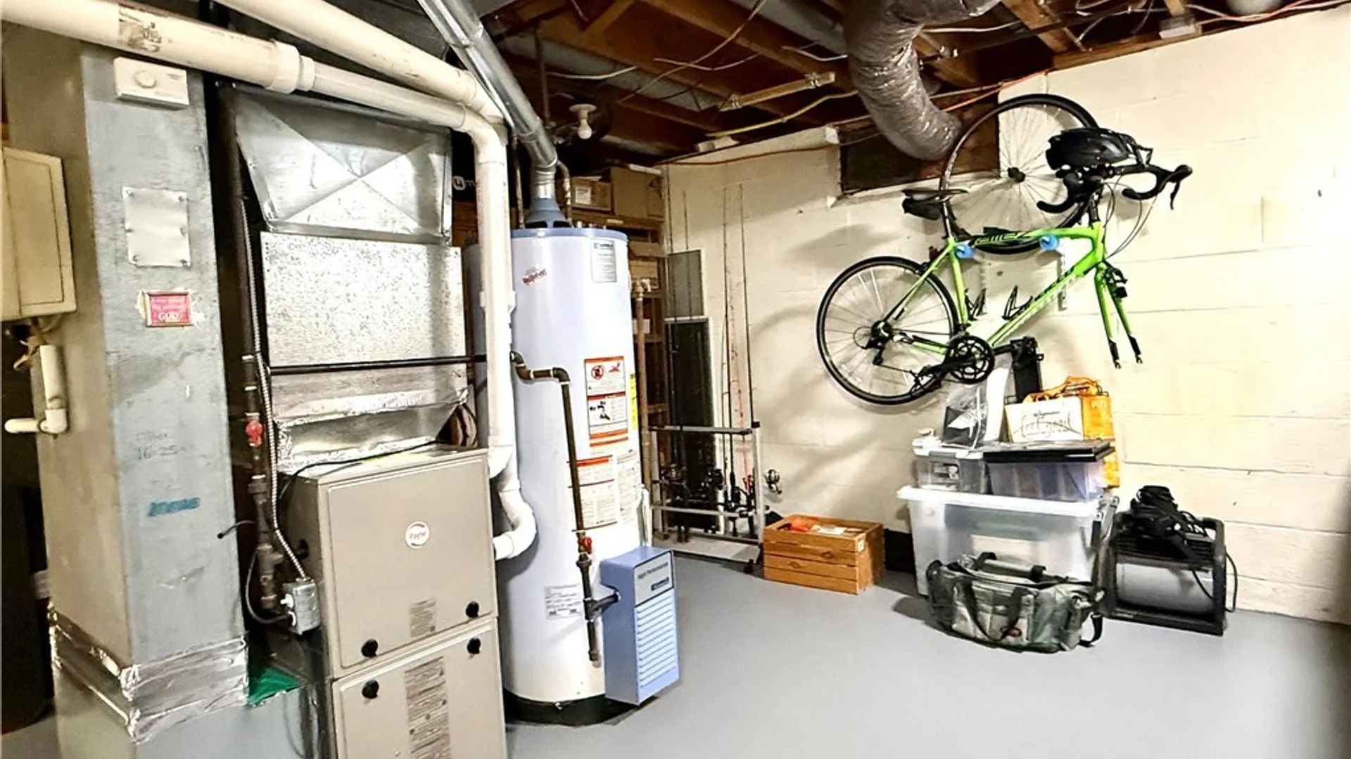 Property at 136 Cedar Heights Drive, DeWitt, NY 13078 32