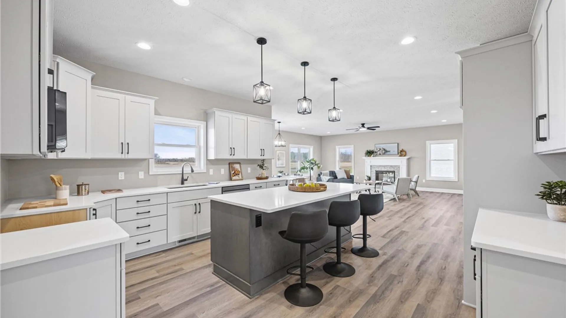 Property at 281 Collamer Rd, Parma, NY 14468 14