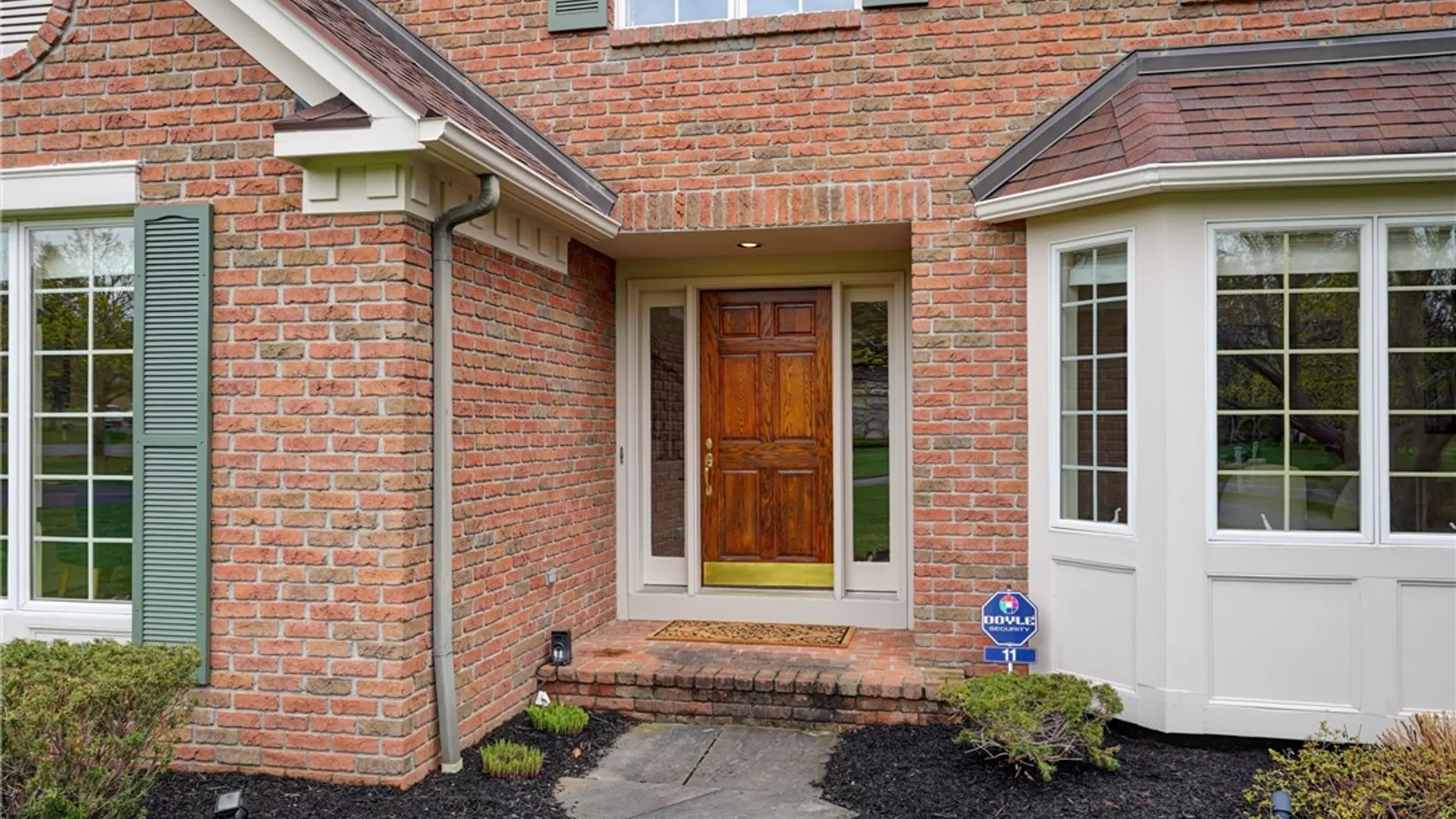 Property at 11 Merryhill Lane, Pittsford, NY 14534 3