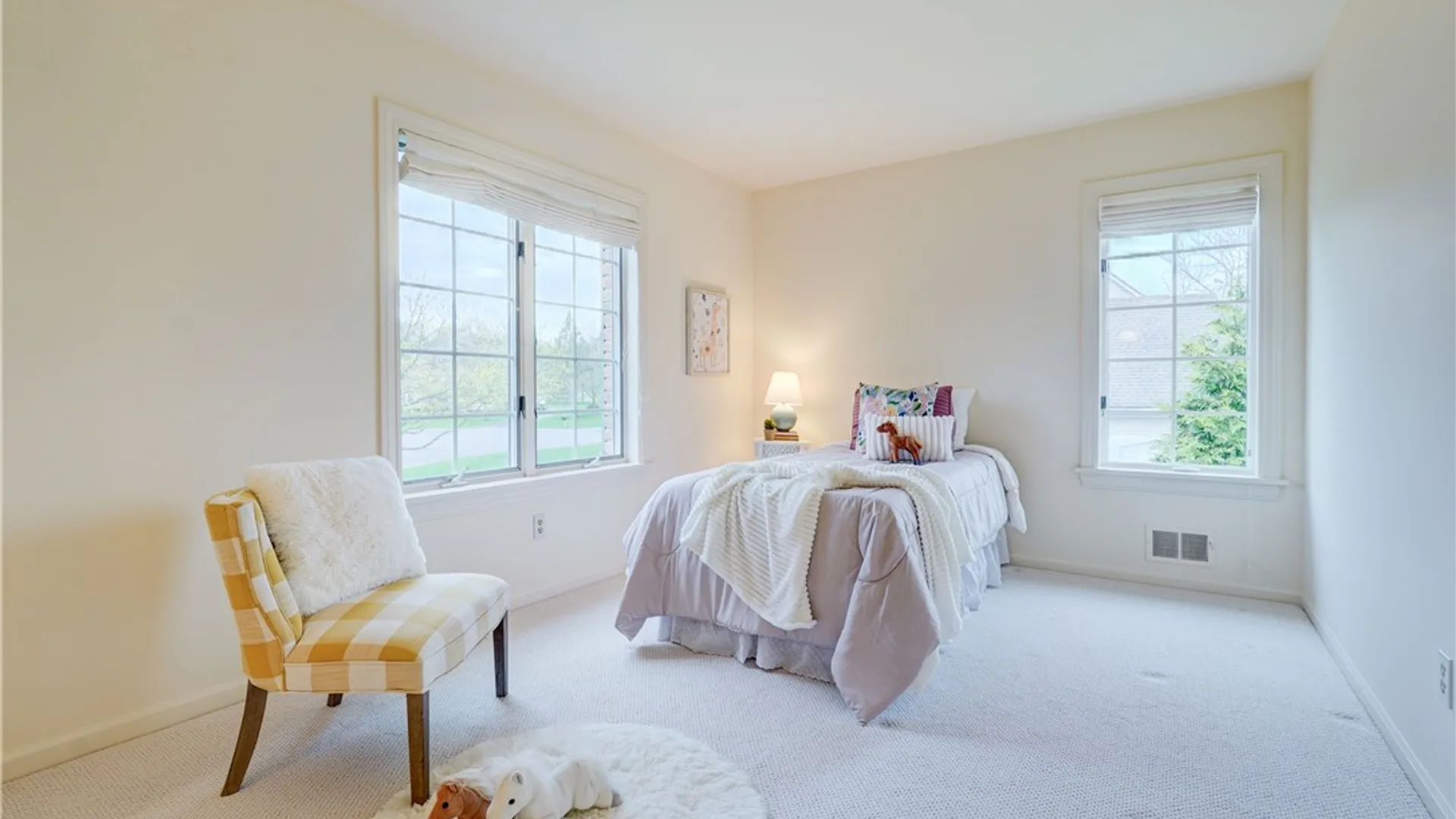 Property at 11 Merryhill Lane, Pittsford, NY 14534 34