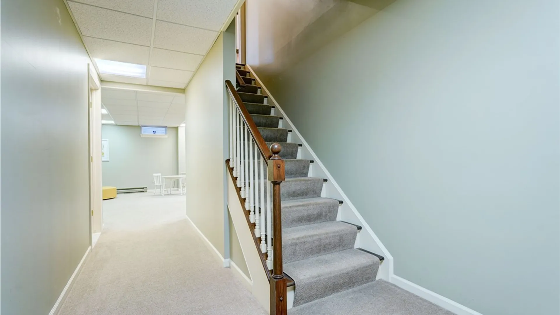 Property at 11 Merryhill Lane, Pittsford, NY 14534 37