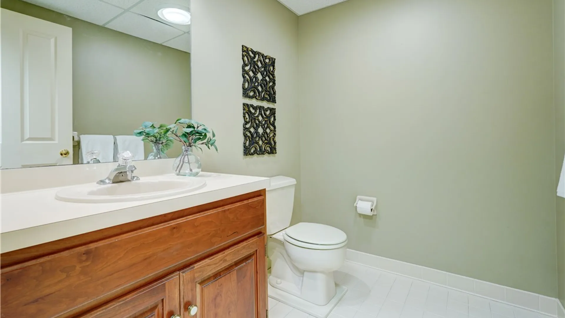 Property at 11 Merryhill Lane, Pittsford, NY 14534 41