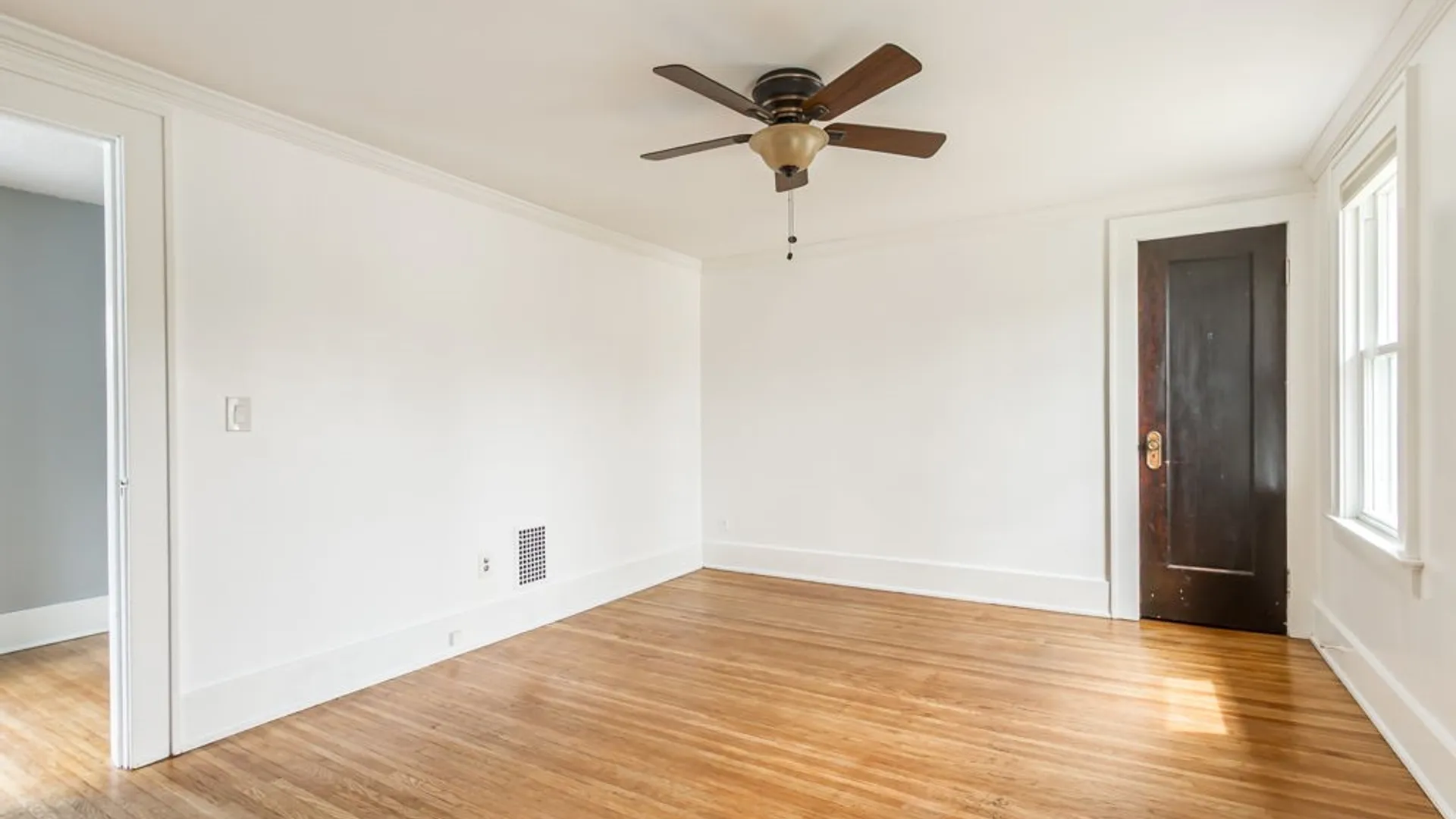 Property at 42 Winbourne Road, Rochester, NY 14611 16