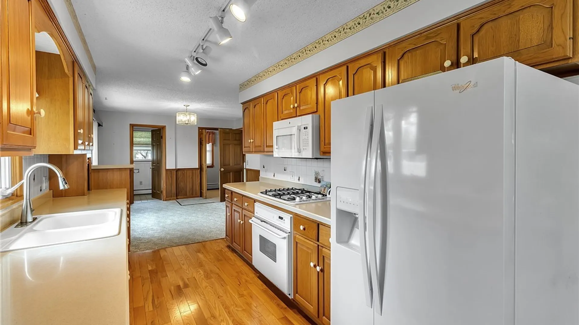 Property at 56 Dellwood Avenue, Evans, NY 14006 17